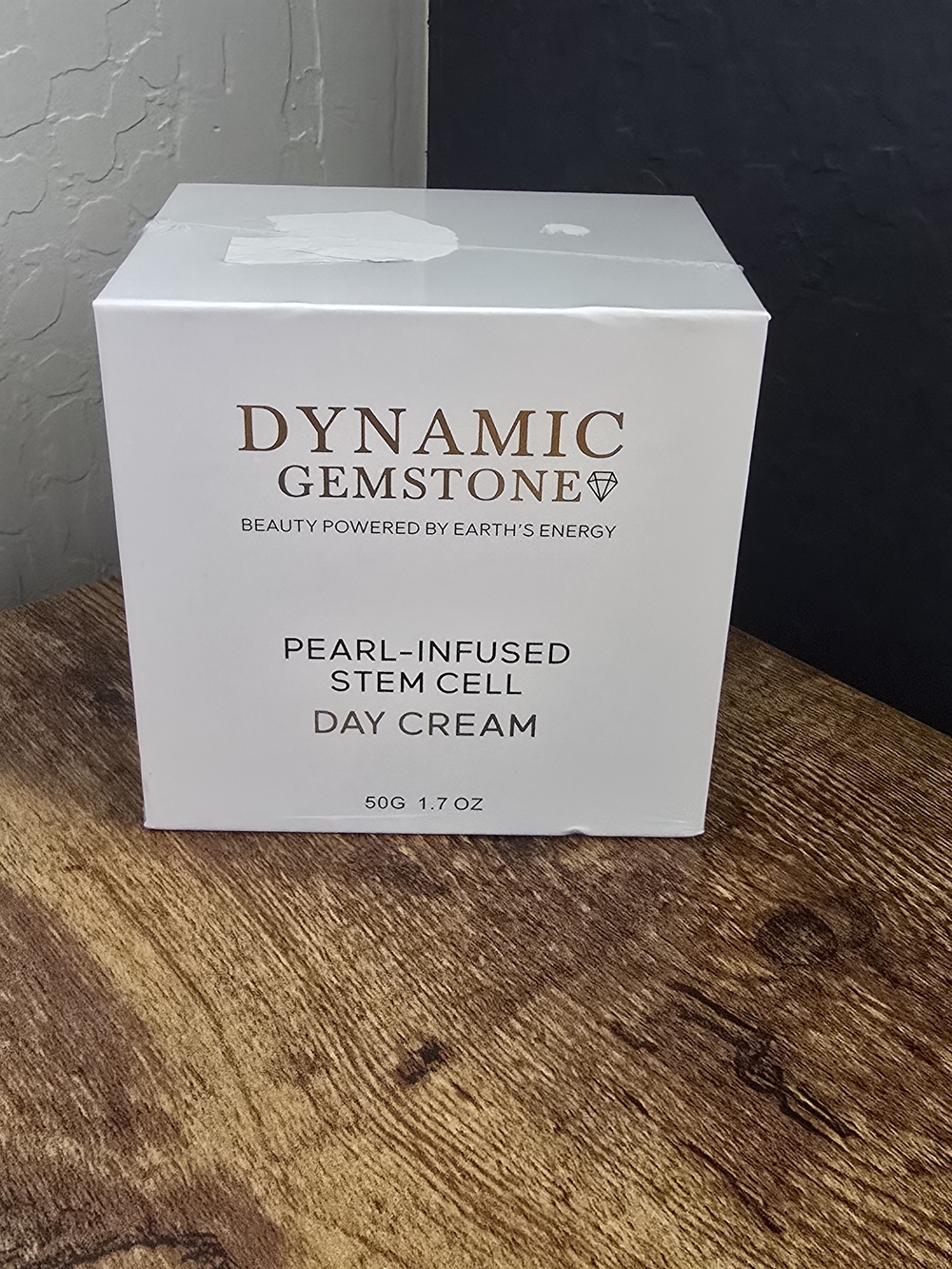 BRAND NEW- Dynamic Gemstone Pearl-Infused Stem Cell Day Cream *RETAILS FOR $495*